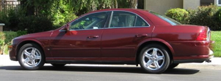 Illustration for article titled A 2001 Lincoln LS for $3,000? It’s Got A Stick!
